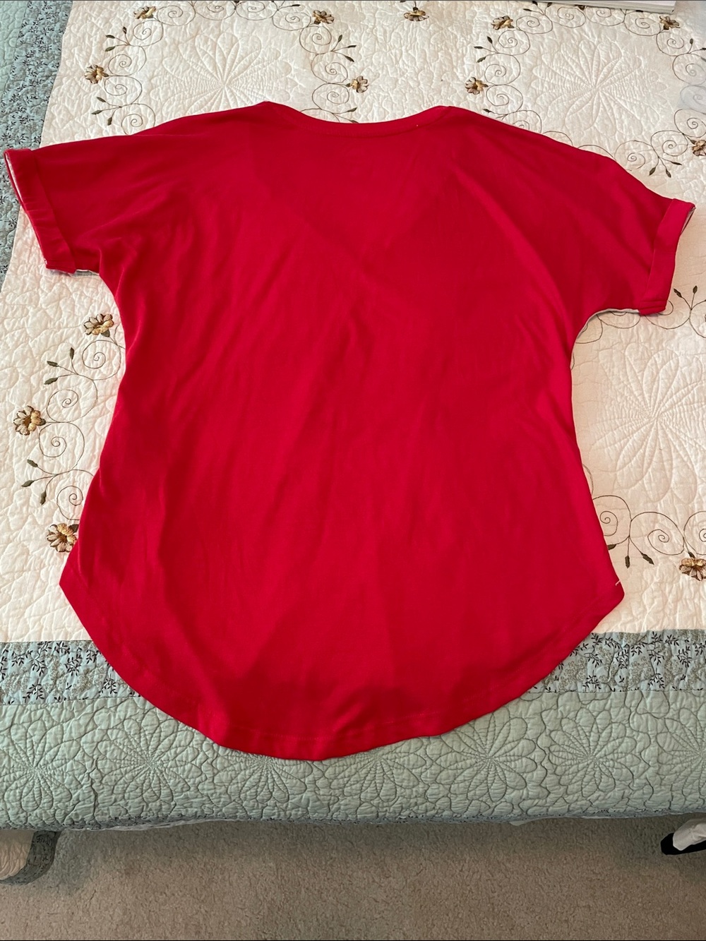 Women’s Majestic St. Louis Cardinals V-Neck Tee - Picture 5 of 5
